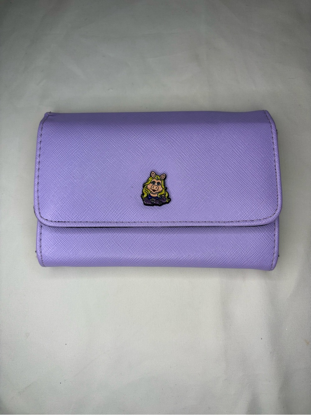 Buckle-Down Miss Piggy Purple Trifold Wallet - Disney Muppets